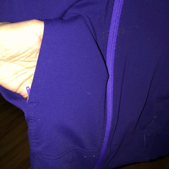 Lululemon Athletica size 10 purple Tadasana mesh back jacket thumb holes - Picture 11 of 15